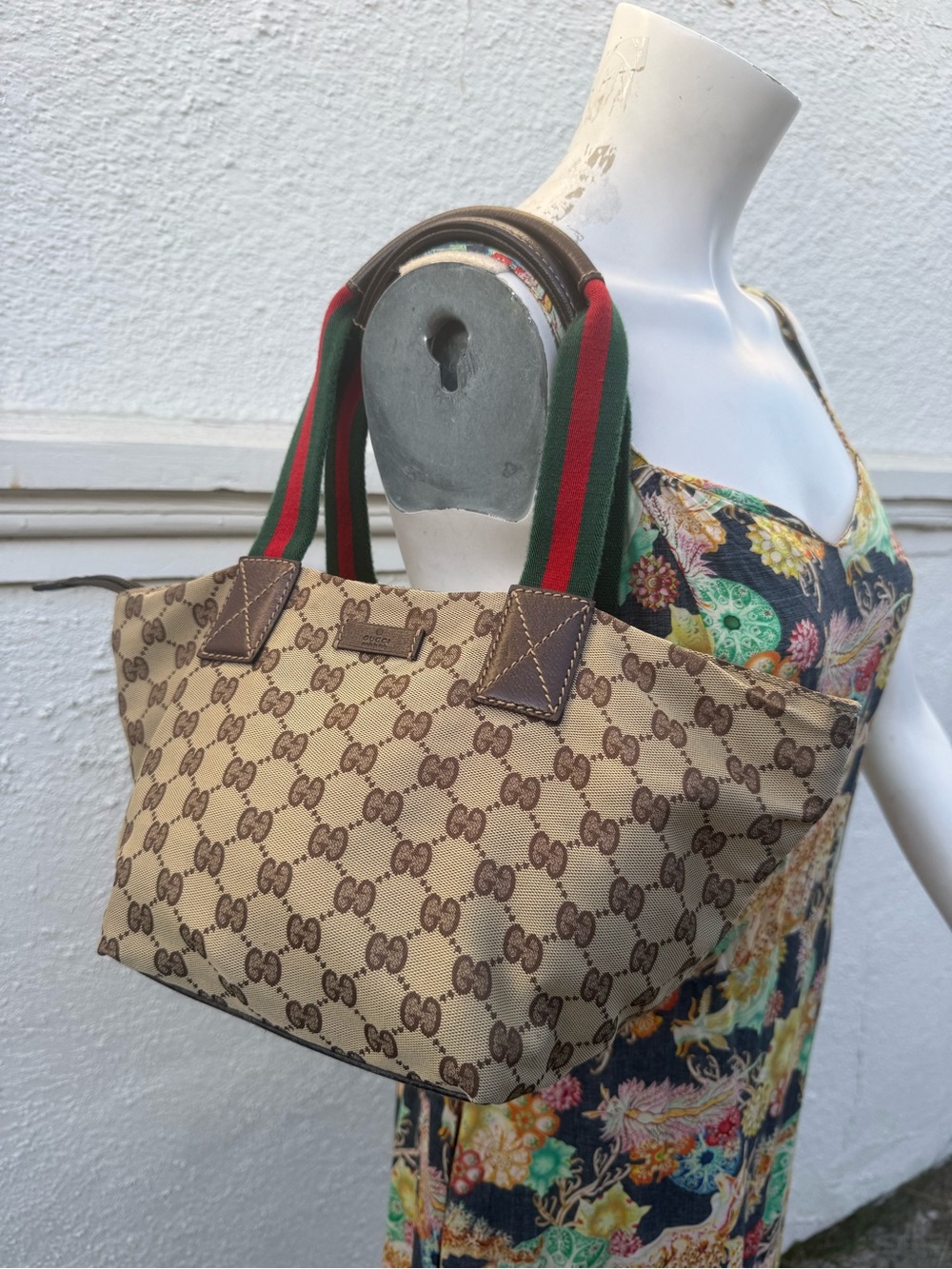 Gucci Beige GG Canvas sherry Tote with Green and Red Web Straps